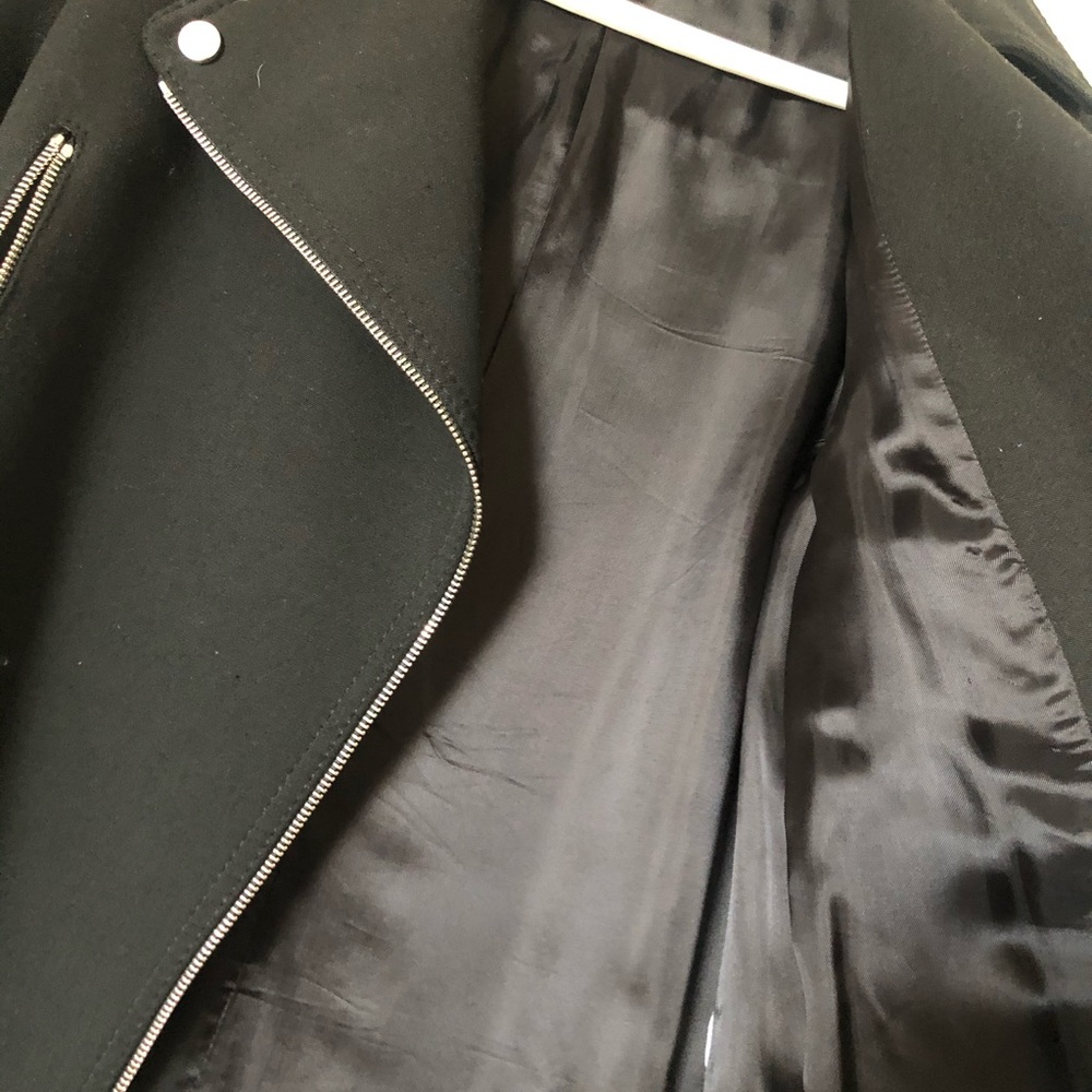 Black coat - Picture 2 of 2